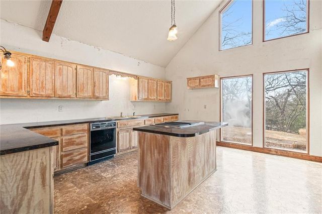 14912 NW 72nd Street, Kansas City, MO 64152