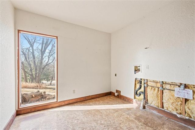 14912 NW 72nd Street, Kansas City, MO 64152