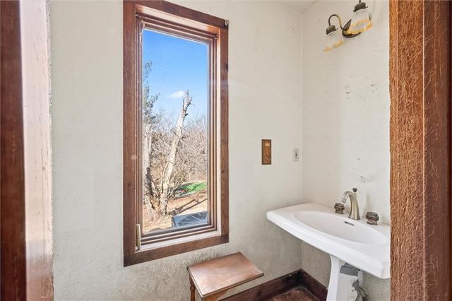 14912 NW 72nd Street, Kansas City, MO 64152