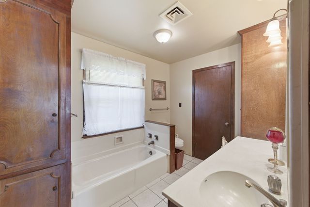 1001 Highland Dr, Greenbrier, TN 37073