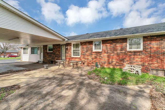 1001 Highland Dr, Greenbrier, TN 37073