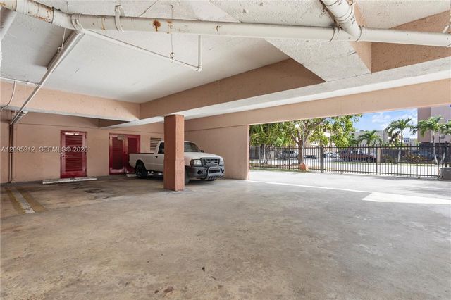 6130 W 19th Avenue 309, Hialeah, FL 33012