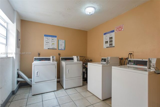 6130 W 19th Avenue 309, Hialeah, FL 33012