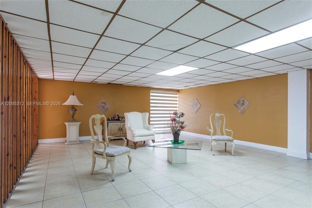 6130 W 19th Avenue 309, Hialeah, FL 33012