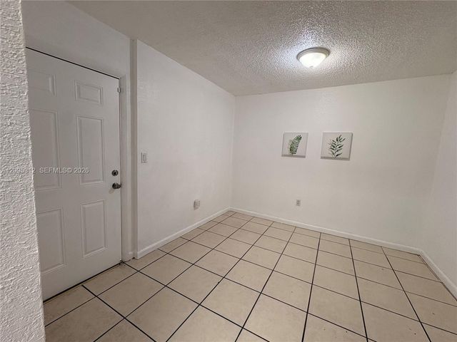 6130 W 19th Avenue 309, Hialeah, FL 33012