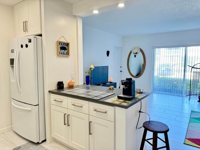 4501 S Ocean Boulevard E5, Lantana, FL 33480