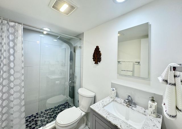 4501 S Ocean Boulevard E5, Lantana, FL 33480