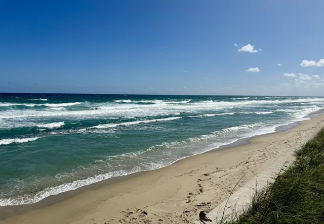 4501 S Ocean Boulevard E5, Lantana, FL 33480