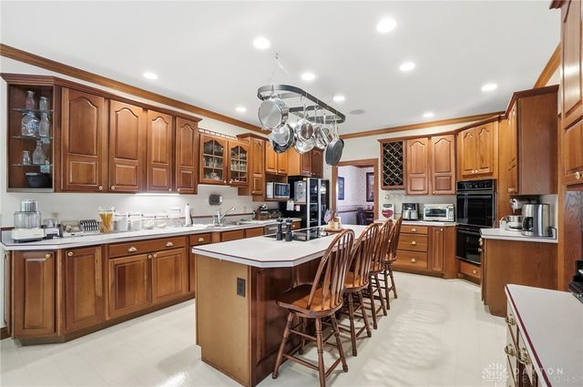 2350 Lostwood Court, Beavercreek Twp, OH 45385