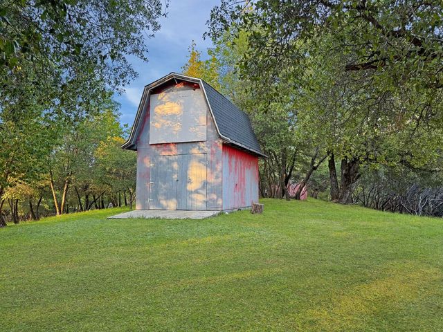 10095 Birchville Rd, Nevada City, CA 95959