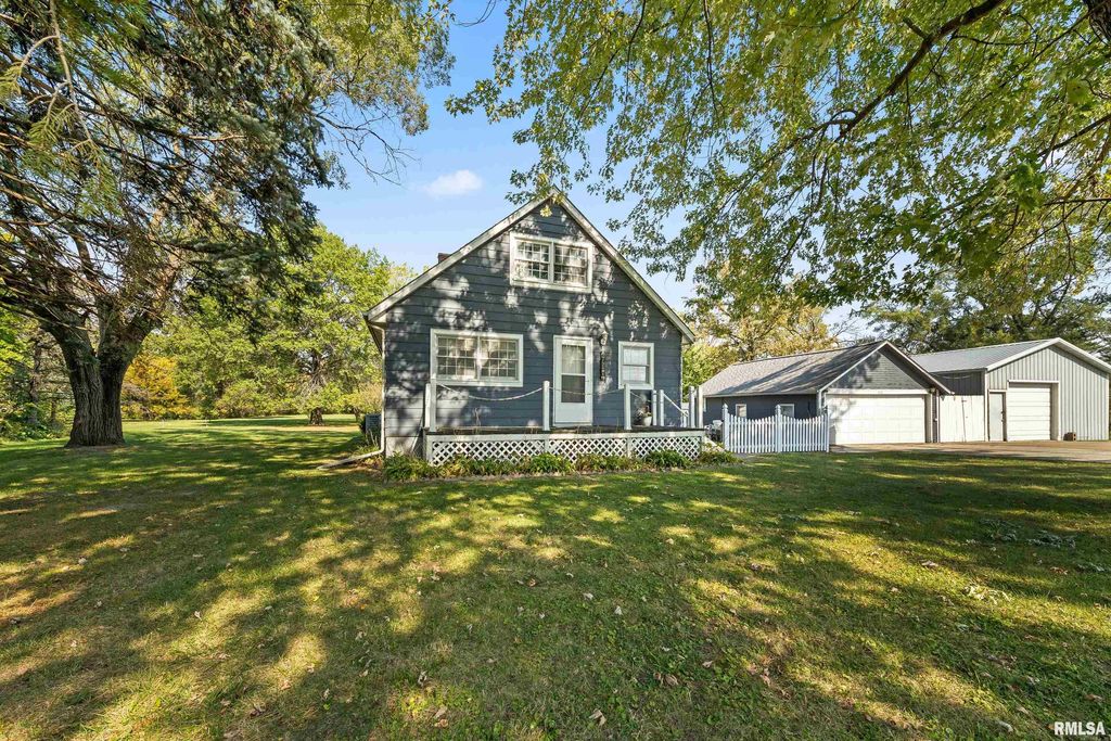 1819 COYNE CENTER Road, Milan, IL 61264