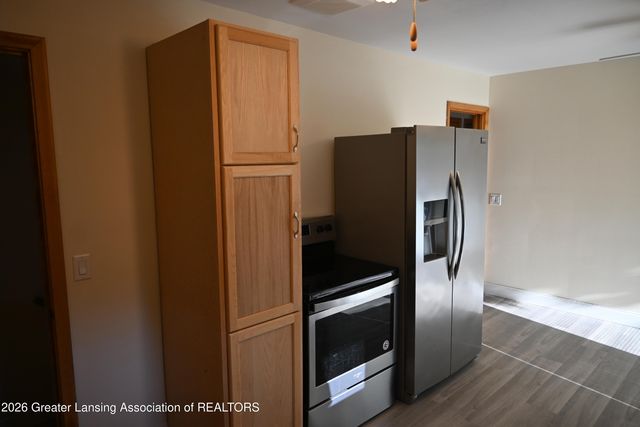 2510 Chatham Road, Lansing, MI 48910