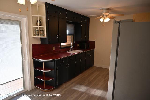 2510 Chatham Road, Lansing, MI 48910