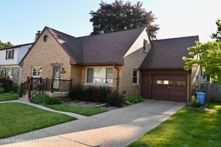 2510 Chatham Road, Lansing, MI 48910