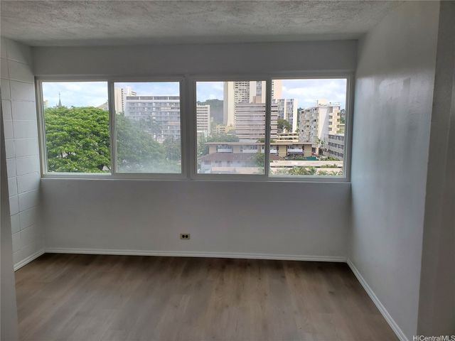 1710 Makiki Street 604, Honolulu, HI 96822