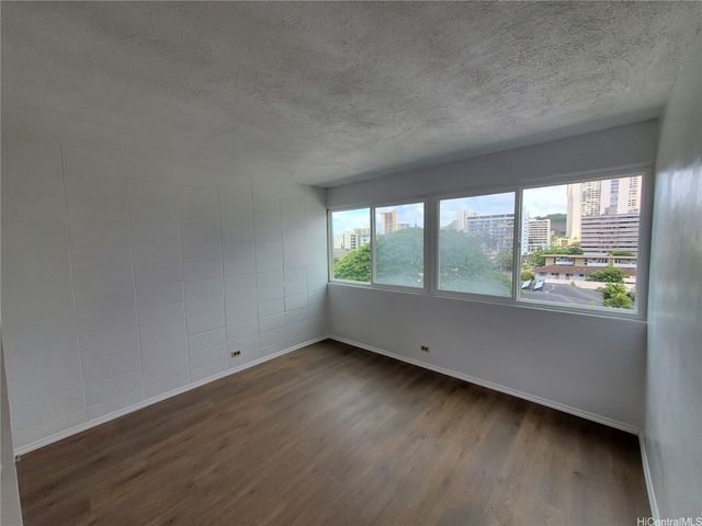 1710 Makiki Street 604, Honolulu, HI 96822