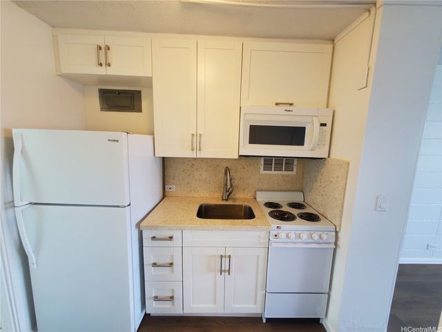 1710 Makiki Street 604, Honolulu, HI 96822