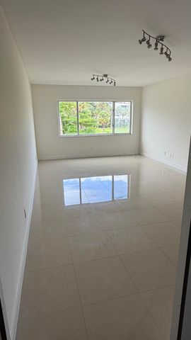 201 SE 6TH Avenue 16, Pompano Beach, FL 33060