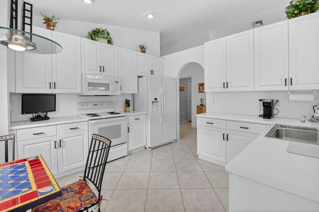 12262 Castle Pines Road, Boynton Beach, FL 33437