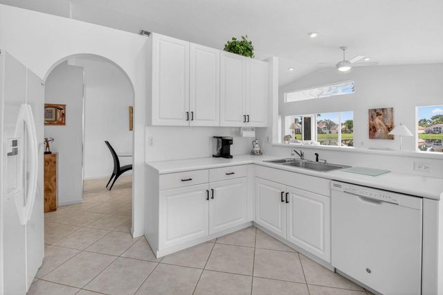 12262 Castle Pines Road, Boynton Beach, FL 33437