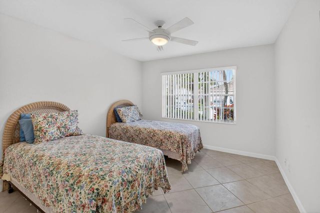 12262 Castle Pines Road, Boynton Beach, FL 33437