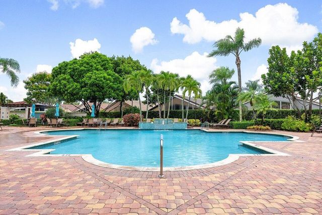 12262 Castle Pines Road, Boynton Beach, FL 33437