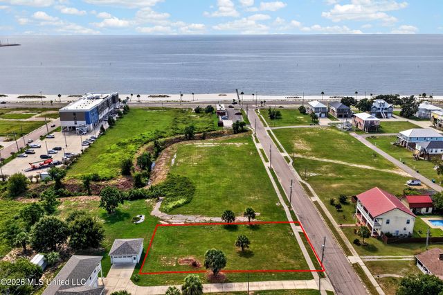 606 Camp Avenue, Gulfport, MS 39501