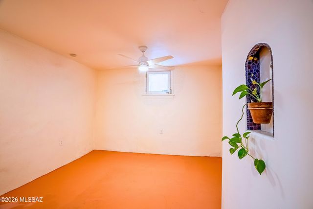 1011 S 8th Avenue, Tucson, AZ 85701