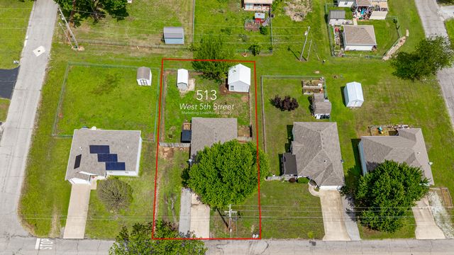 513 W 6th Street, Grove, OK 74344
