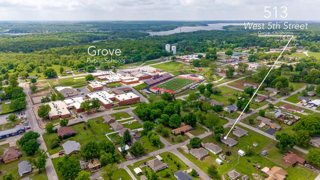 513 W 6th Street, Grove, OK 74344