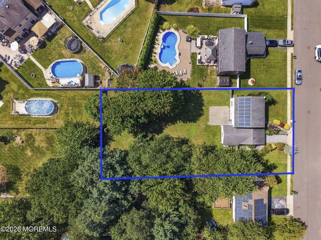 15 Cherry Bend Drive N, Howell, NJ 07731