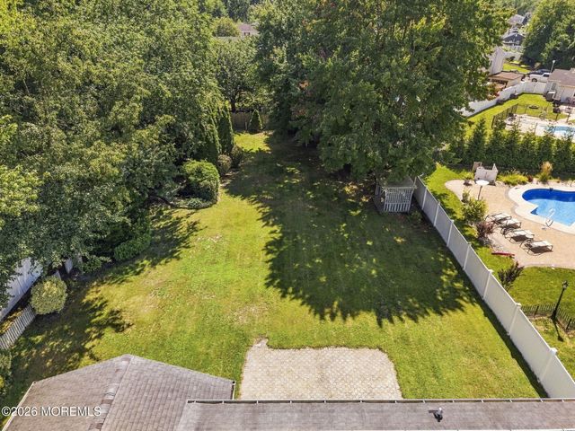 15 Cherry Bend Drive N, Howell, NJ 07731