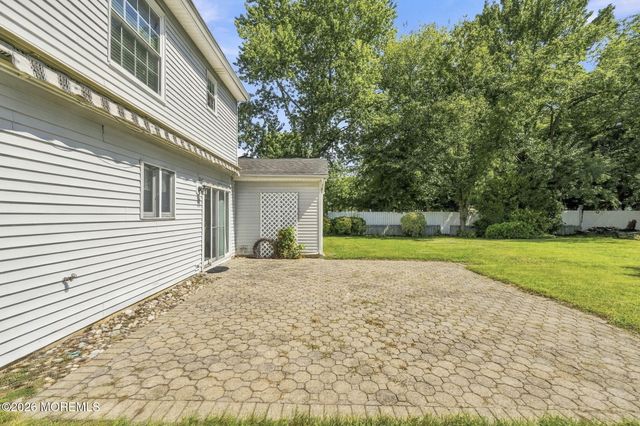 15 Cherry Bend Drive N, Howell, NJ 07731