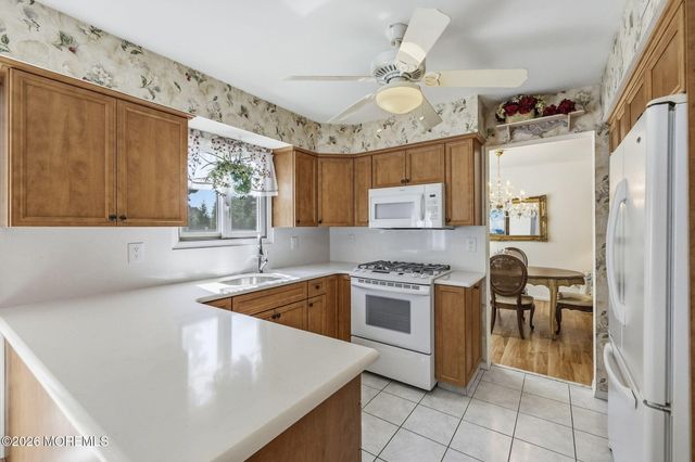 15 Cherry Bend Drive N, Howell, NJ 07731