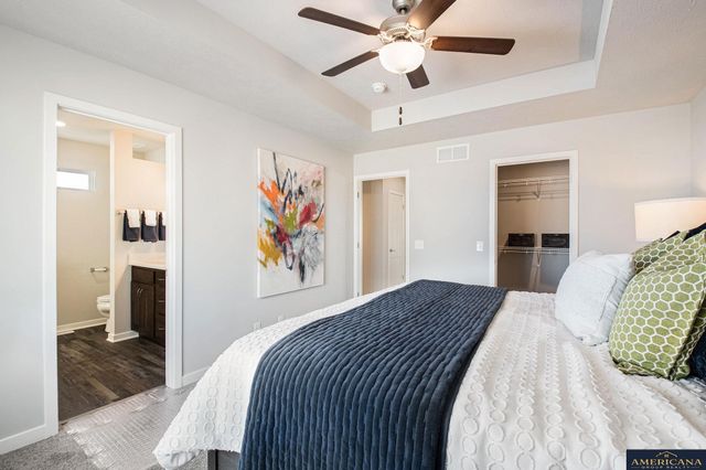 8013 N 113 Street, Omaha, NE 68142