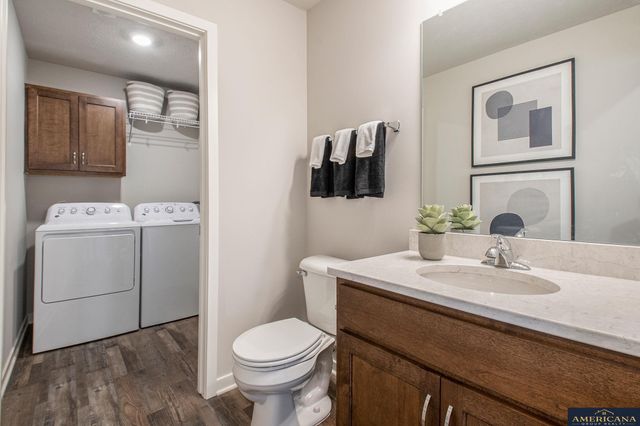 8013 N 113 Street, Omaha, NE 68142