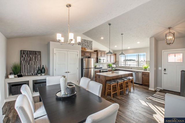 8013 N 113 Street, Omaha, NE 68142