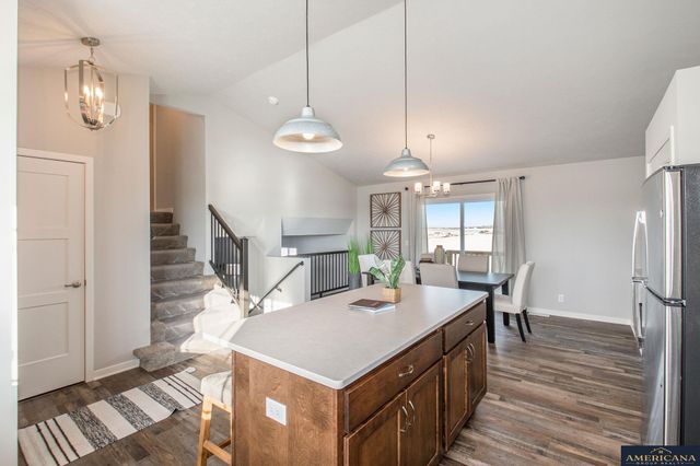 8013 N 113 Street, Omaha, NE 68142