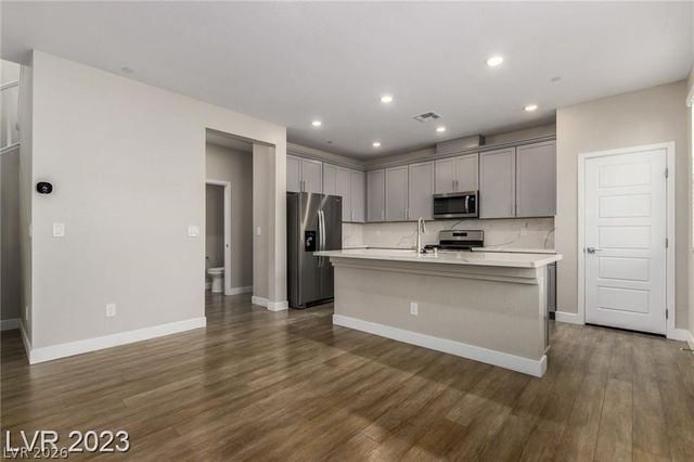 486 Fairview Hills Street, Las Vegas, NV 89138