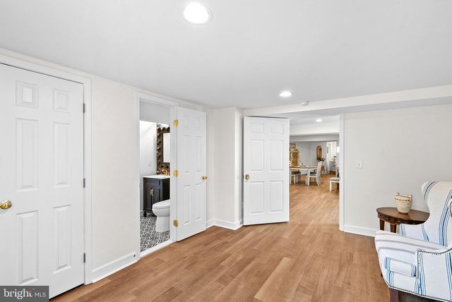 15064 BARLOW DR, Waterford, VA 20197