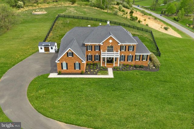 15064 BARLOW DR, Waterford, VA 20197