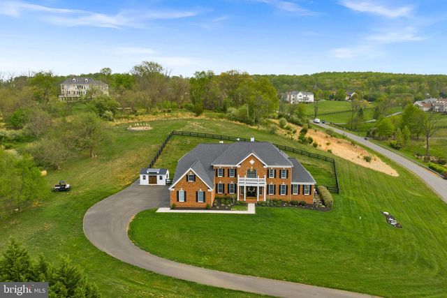 15064 BARLOW DR, Waterford, VA 20197