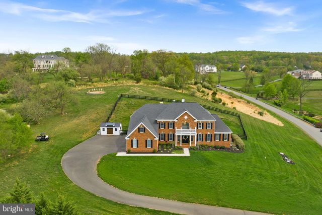 15064 BARLOW DR, Waterford, VA 20197