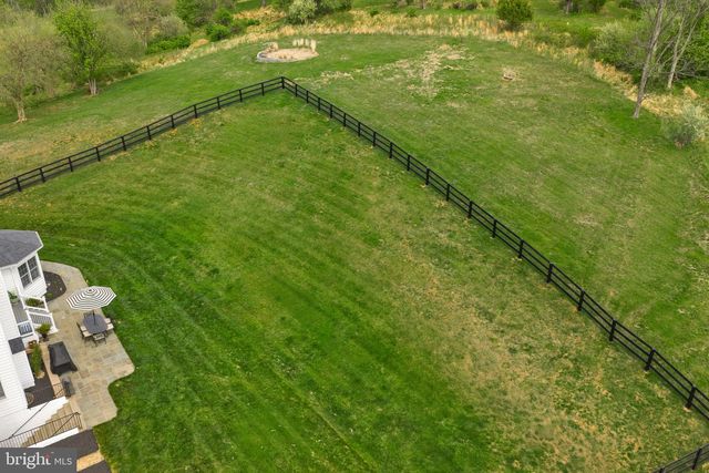 15064 BARLOW DR, Waterford, VA 20197