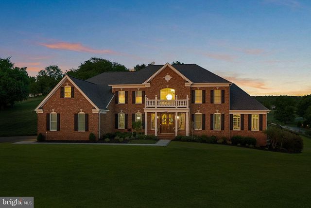 15064 BARLOW DR, Waterford, VA 20197