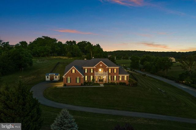 15064 BARLOW DR, Waterford, VA 20197