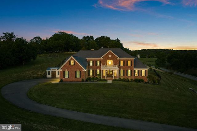 15064 BARLOW DR, Waterford, VA 20197