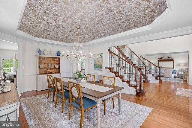 15064 BARLOW DR, Waterford, VA 20197