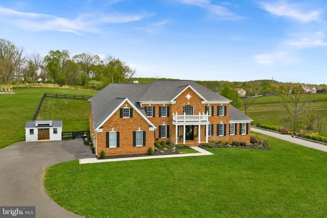 15064 BARLOW DR, Waterford, VA 20197