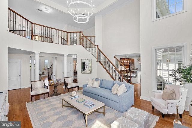 15064 BARLOW DR, Waterford, VA 20197